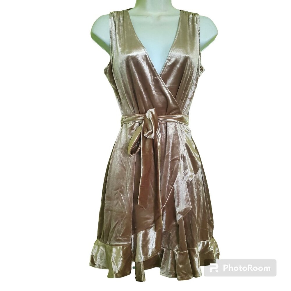 Bb Dakota women mini dress Size Large sleeveless Pale Gold Wrap Ruffle Velvet - Picture 6 of 16